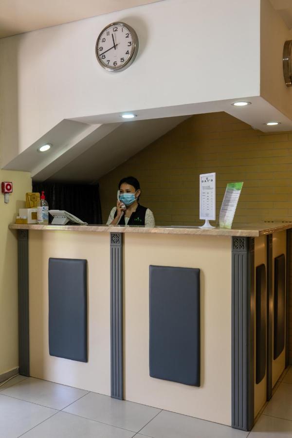 7 Days Hotel อัลมาตี ภายนอก รูปภาพ