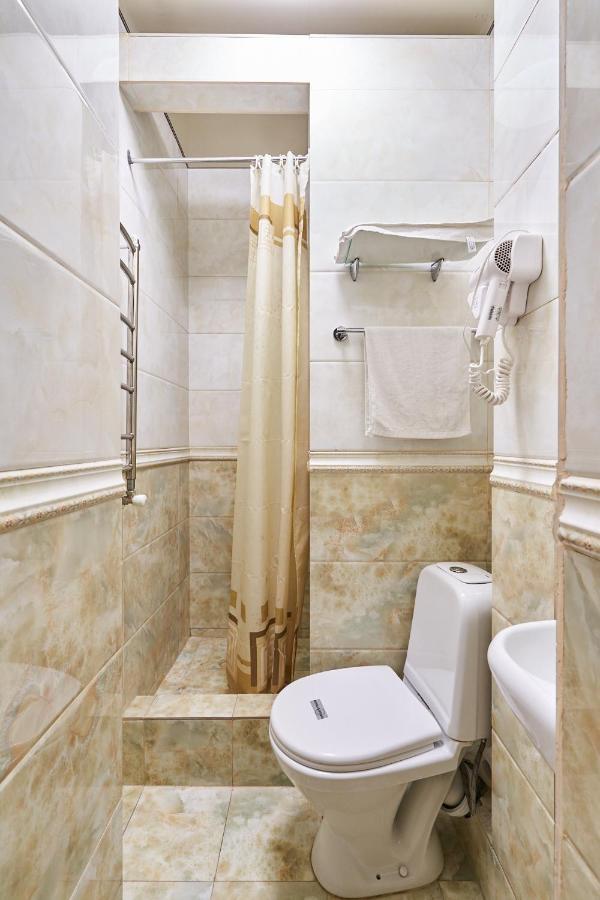 7 Days Hotel อัลมาตี ภายนอก รูปภาพ